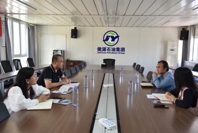 農(nóng)高區(qū)科研和人才服務(wù)中心領(lǐng)導(dǎo)到俊源石油開(kāi)展送政策活動(dòng)